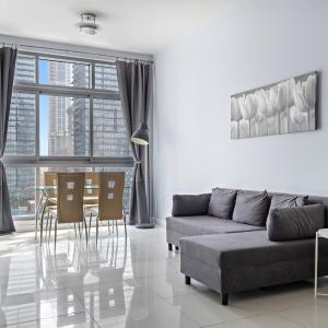 Stunning 1BR apartment overlooking Dubai Marina