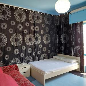 Share room thissio nearby Acropolis