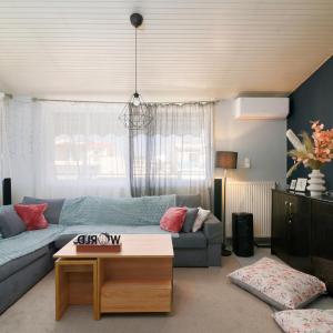 Sea-View Apt Argyroupoli, Athens
