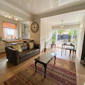 Spacious, Garden, Netflix, Near City