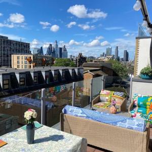 Top floor 1bed appartement with balcony, city view