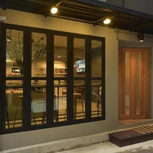 Bangkok Chat box Hostel