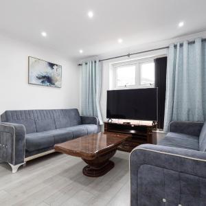 Cosy Retreats Central, Netflix, Free Parking