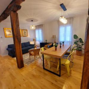HabitacióN en apartamento con zonas comunes compartida HP