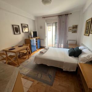 Charming Studio apt with parking