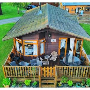 Dot's Place 1