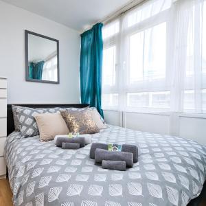 LONDON LARGE BALCONY Room