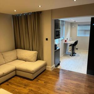 Double Bedroom in private Home- Canning Town by London Excel