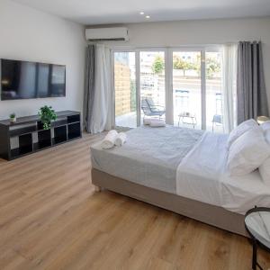 FRINELY Apartments
