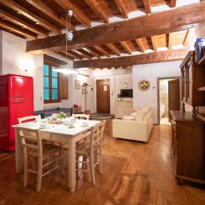 Terme Apartment by Mamo Florence