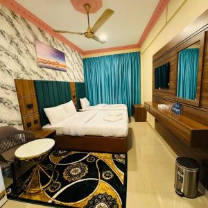 Three Dot Hotel