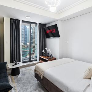 Cozy Jlt Studio Lakeview Pool Metro Access