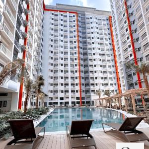 2BR WITH BALCONY Casa Eutopia