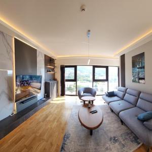 Diamond Residences 2bd 2bth 11fl Lux Apt & Free P
