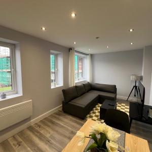 Queen Apartment - High Spec - En-Suites - 7 Guests