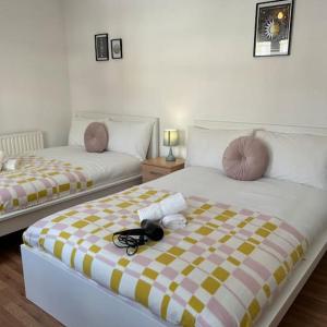Lovely 4 Bedroom Spacious House in Camden Town-Central London