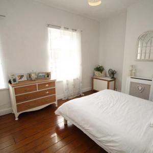 Free Parking Private 4 BR Central House