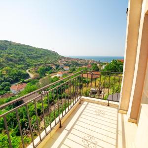 Apartments Vista and Breeze in Balchik