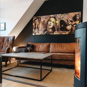 Modern 3-room top floor apartment