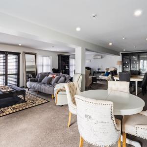 Manor Place Apartment