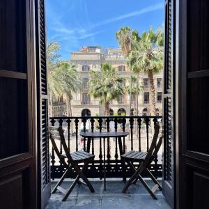 Barcelona Classic Ramblas - Plaza Real Apartments