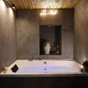Le Nid Luxury Suite