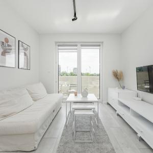 Miedziana Bright Apartment with Balcony and Parking Wroclaw by Noclegi Renters
