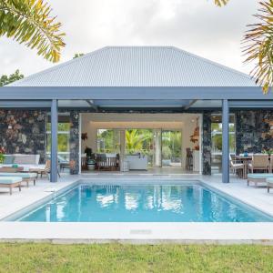 Hill Rock villas - Blue Silver