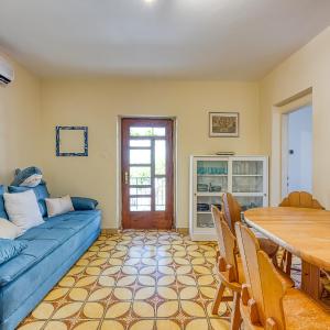 Old Bay Leave Town Apartment - Happy Rentals