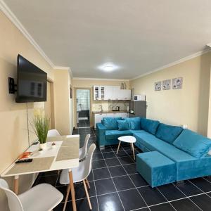 Charlotte apartment