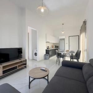 Monterey A1 modern 54 sqm apt in Paleo Faliro