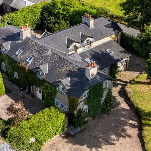 Secluded riverside farmhouse close to Center Parcs