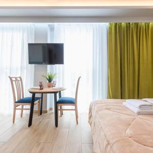 Top Ten Apartment 3