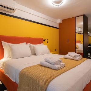 Color Bliss Pagrati Apartment