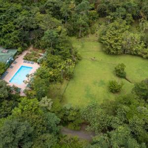 Lands in Love Hotel and Resort
