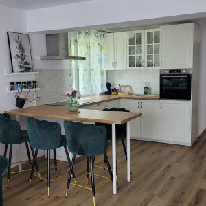 Odiseea Apartment-Private parking included-Fiscal invoice provided