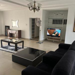 Apartment Three Oranges SH 75 E Nza Street Independence Layout Enugu