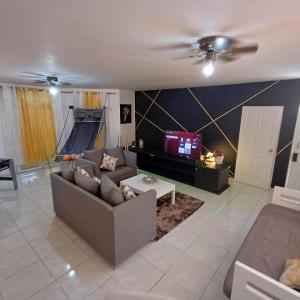Linkzup Playa Laguna Villa