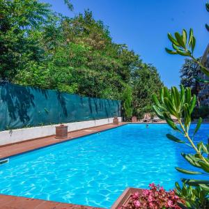 Mr Brown Aurelia Resort con piscina