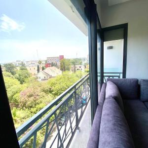 Luxury studio center Abdelmoumen 1min tram with view
