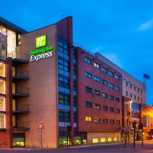 Holiday Inn Express Glasgow City Riverside by IHG
