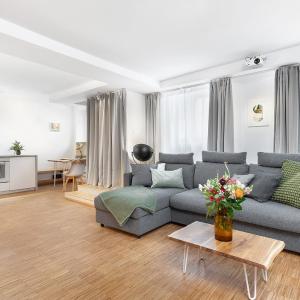 Stylish Apartment With Home Cinema, 2-min Tram
