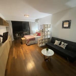 Moderno apart con piscina, spa y jacuzzi en Recoleta