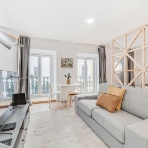 By the River - Alcantara Apartments