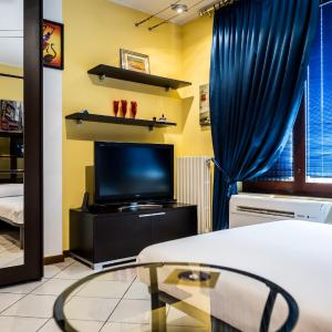Cozy Suite Rogoredo Apartment next to the metro and train station