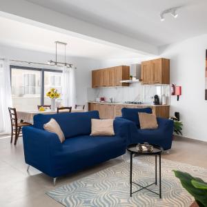 Modern 2BR Stylish Apartment with 2 Balconies - Close to St Julian's & Sliema & Yacht Marina