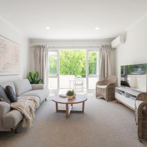 QV Stays Gorgeous Hideaway with Spanish Charm