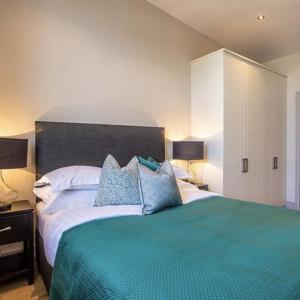 WIshie Homes- Family Apt near Luas