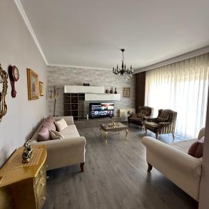 Apartment Galleria Tirana -Balcony -Free parking