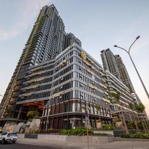 Lumiere Riverside - Luxury Condo District 2